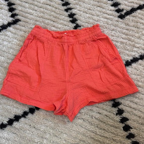 NWOT Aerie pool to party shorts (size M) - Picture 4 of 6
